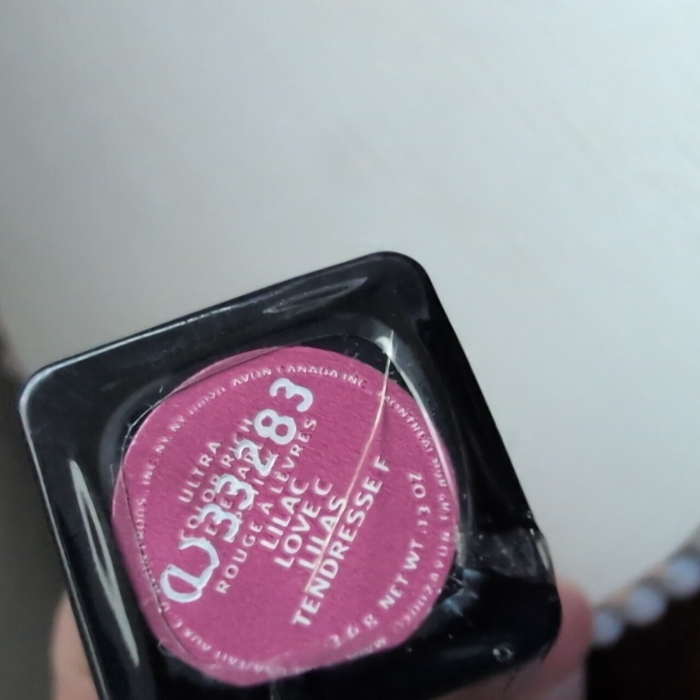 New Unopen Avon Ultra Color Rich Renewable Lipstick Lilac Love - Picture 6 of 6